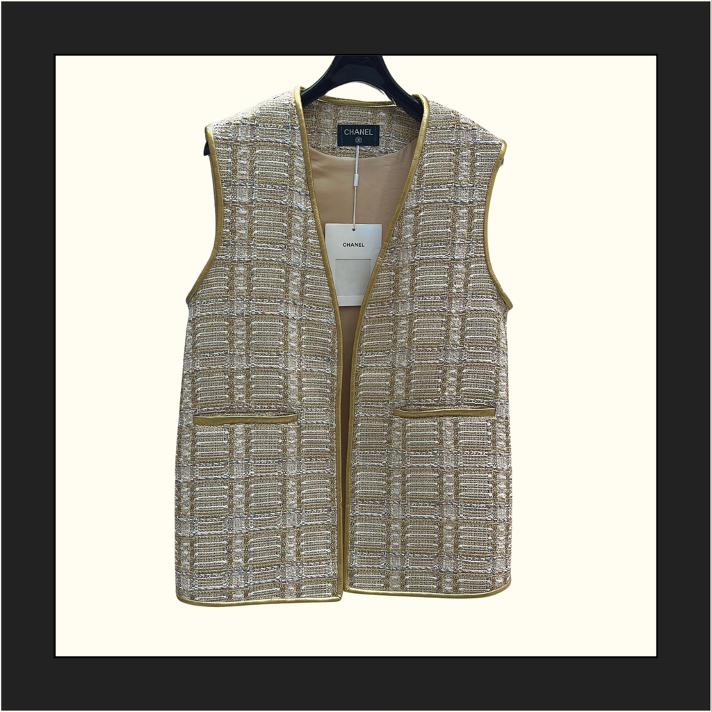 TWEED VEST