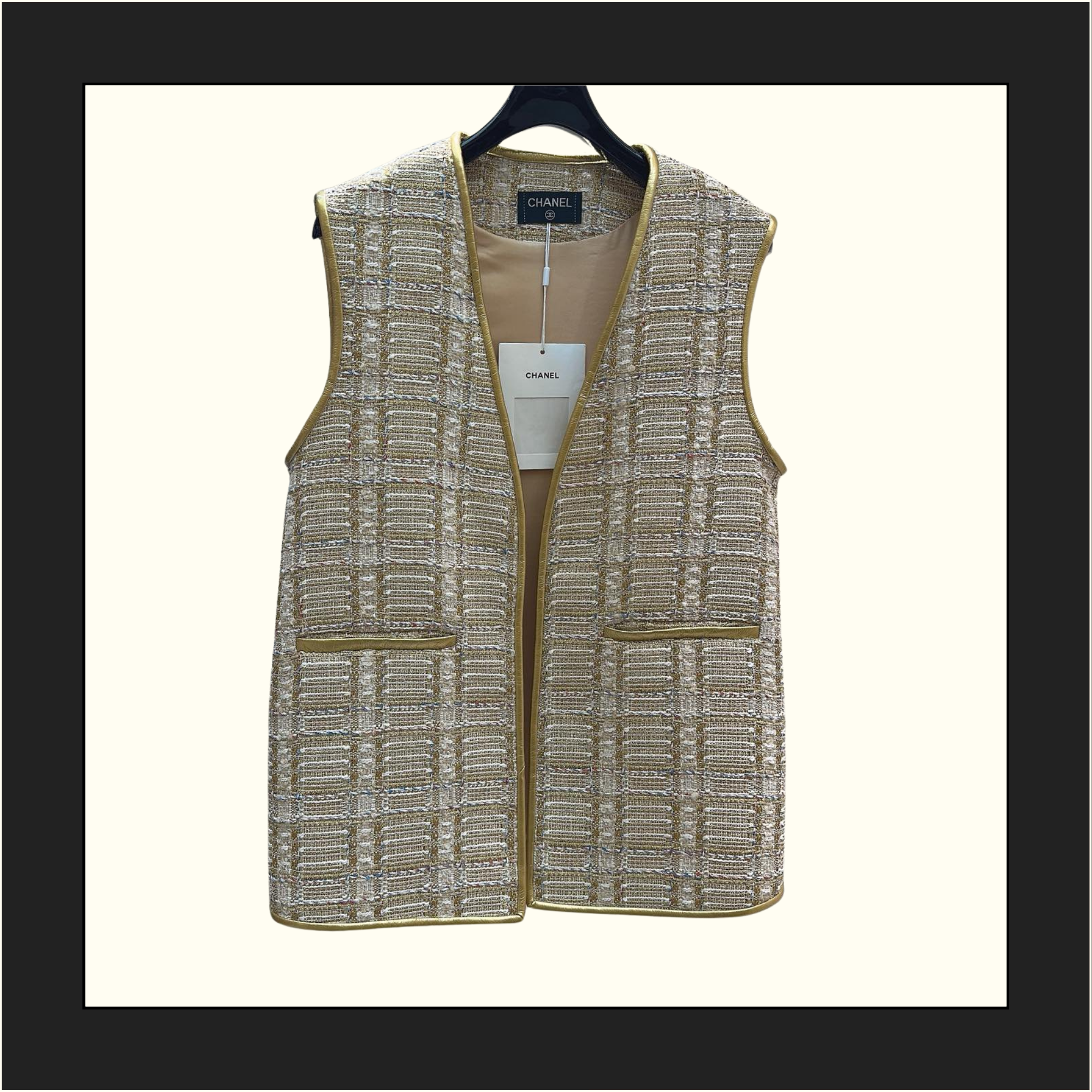 TWEED VEST