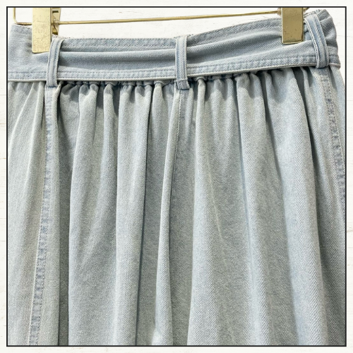 DENIM LANTERN BLOUSE & CROPPED PANTS
