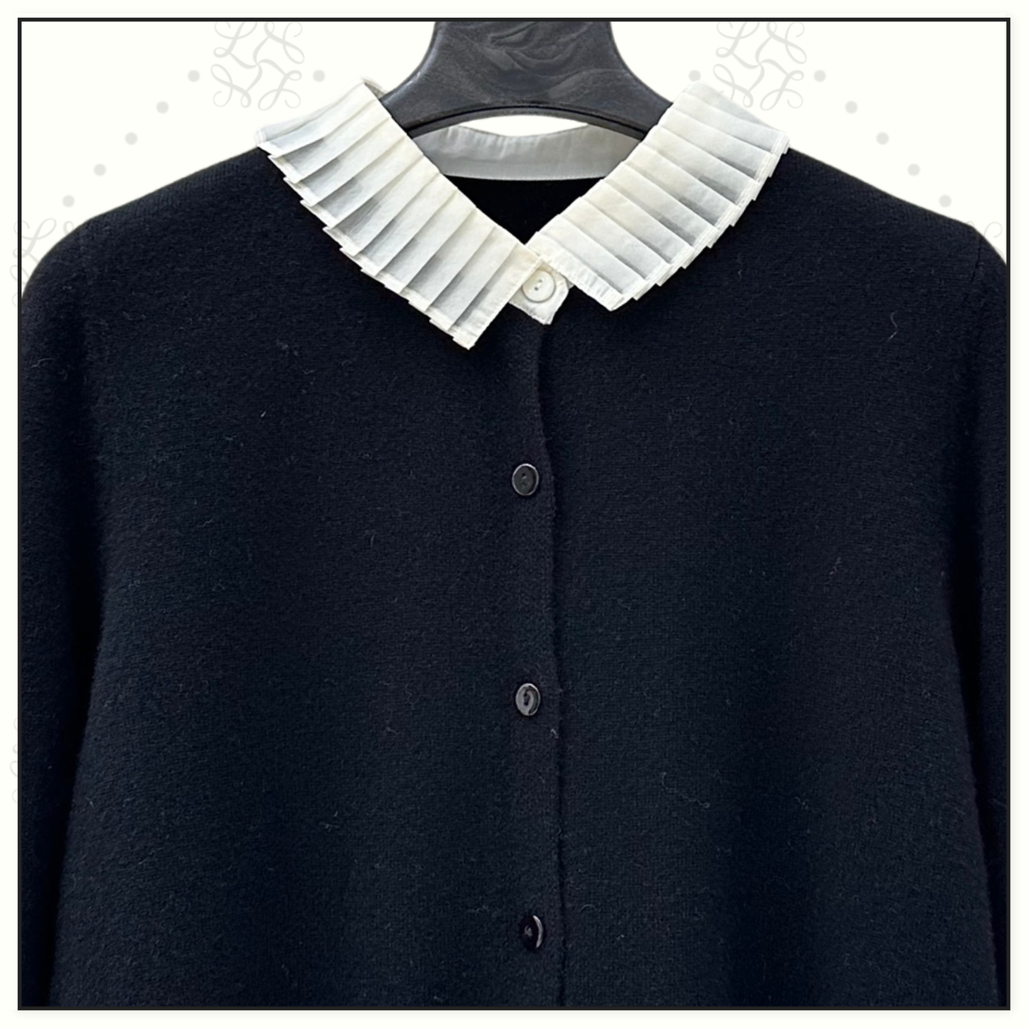 DOLL COLLAR KNIT SWEATER