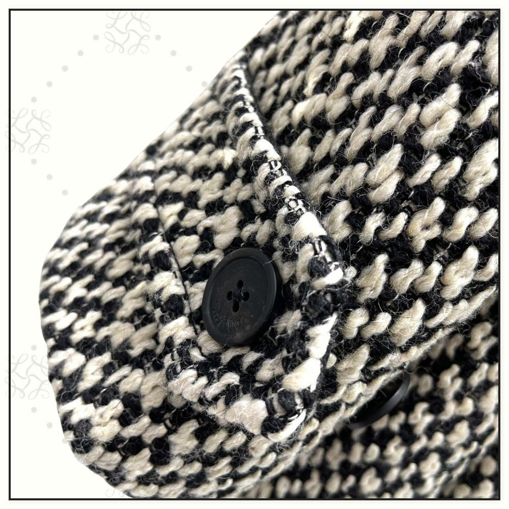 DOUBLE BREASTED TWEED COAT