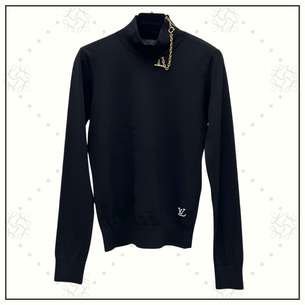 SHOULDER DETAIL TURTLENECK