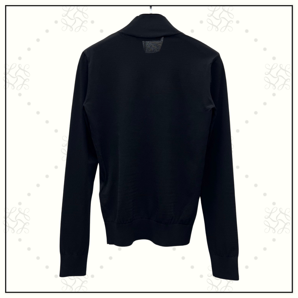 SHOULDER DETAIL TURTLENECK