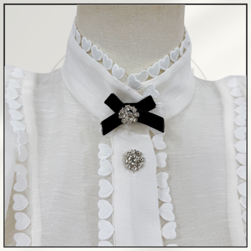 CRUSH HEART EMBELLISHED SHIRT