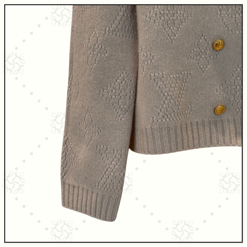 WOOL CASHMERE MAHINA CARDIGAN & PLEATED SKIRT