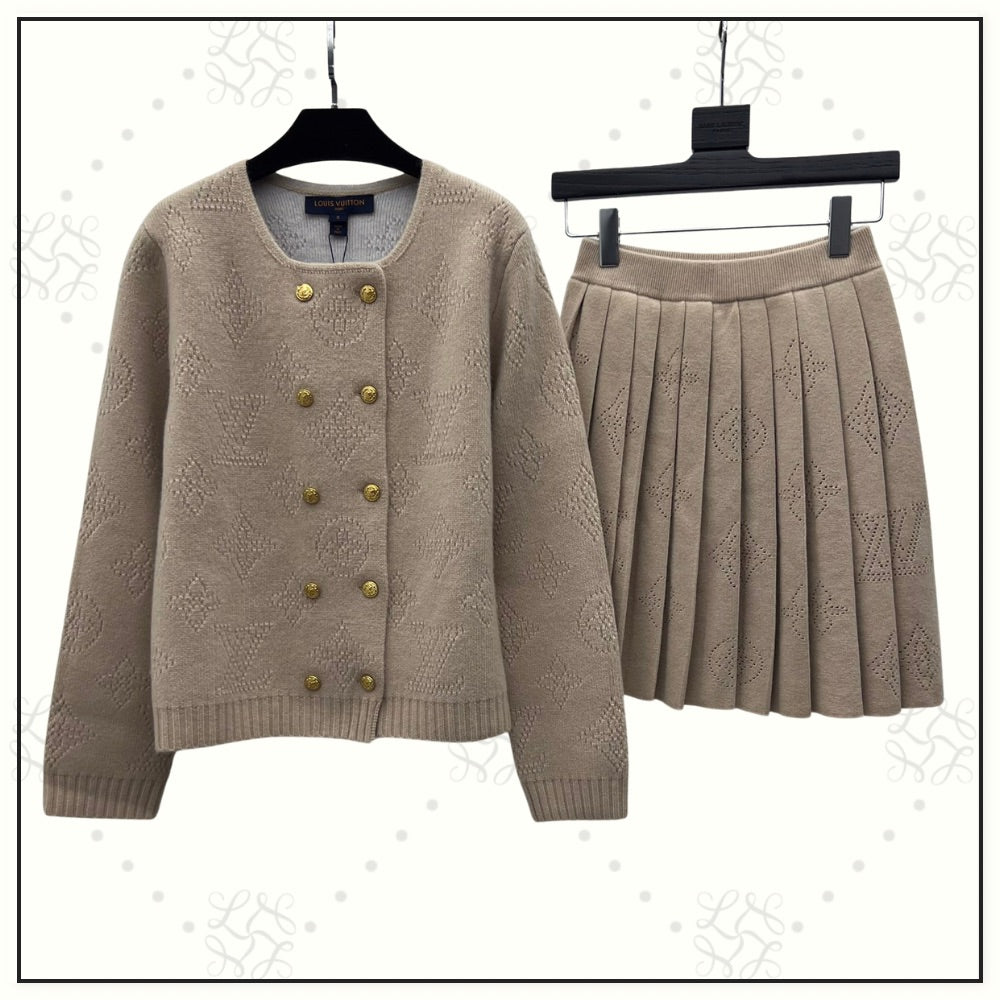 WOOL CASHMERE MAHINA CARDIGAN & PLEATED SKIRT