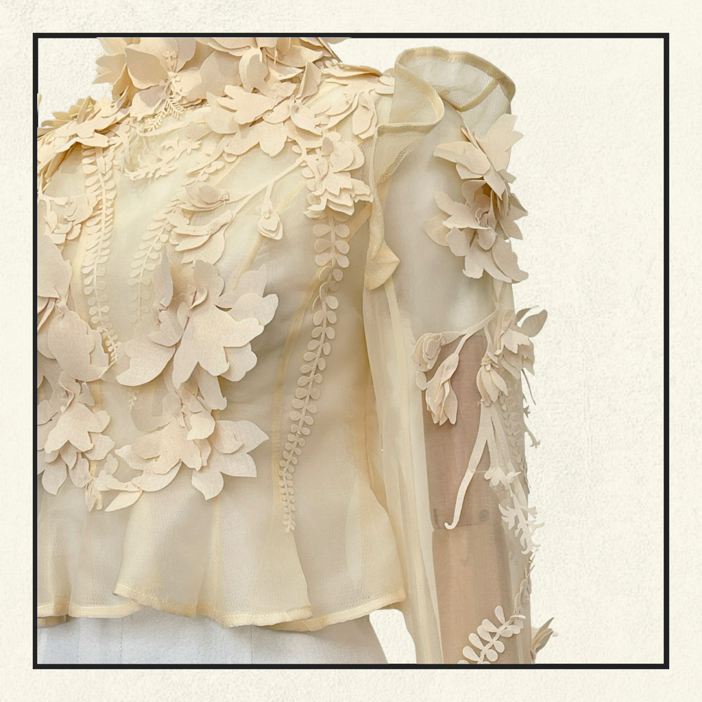 HYPNOTIC FLORAL APPLIQUÉ SILK BLOUSE & SKIRT
