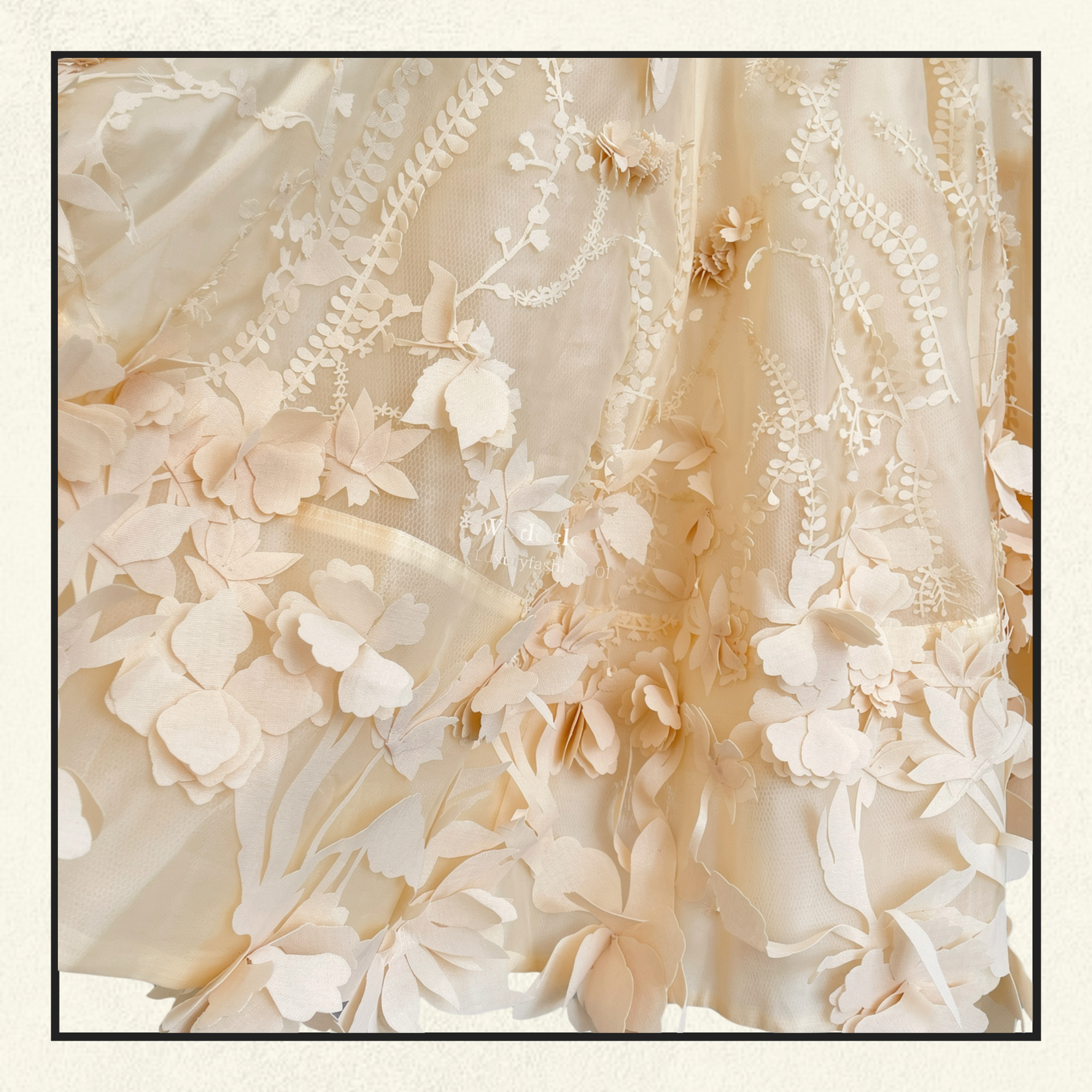 HYPNOTIC FLORAL APPLIQUÉ SILK BLOUSE & SKIRT