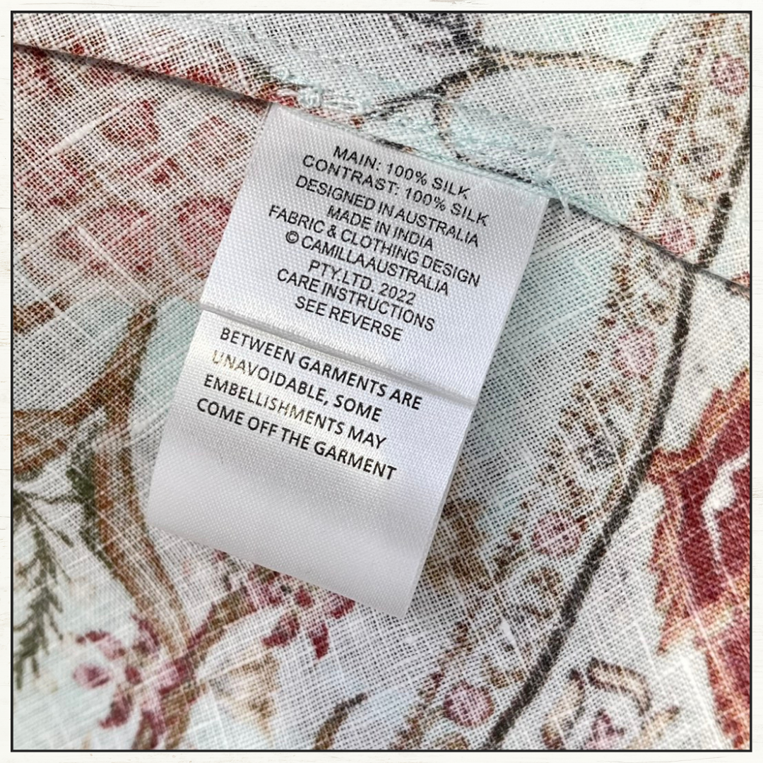 SHAPED WAISTBAND WITH GATHERED SLEEVE DRESS