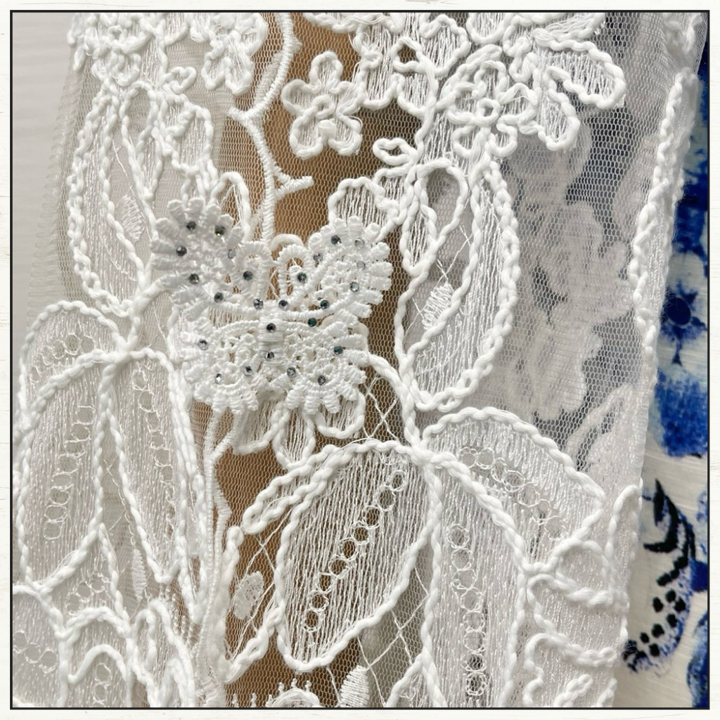 LACE SLEEVE MINI DRESS