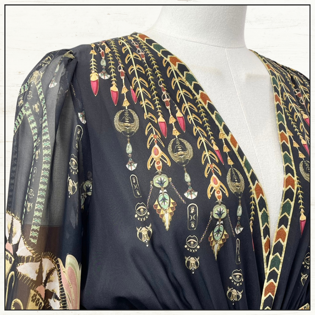 PEAKED WAISTBAND LONG DRESS