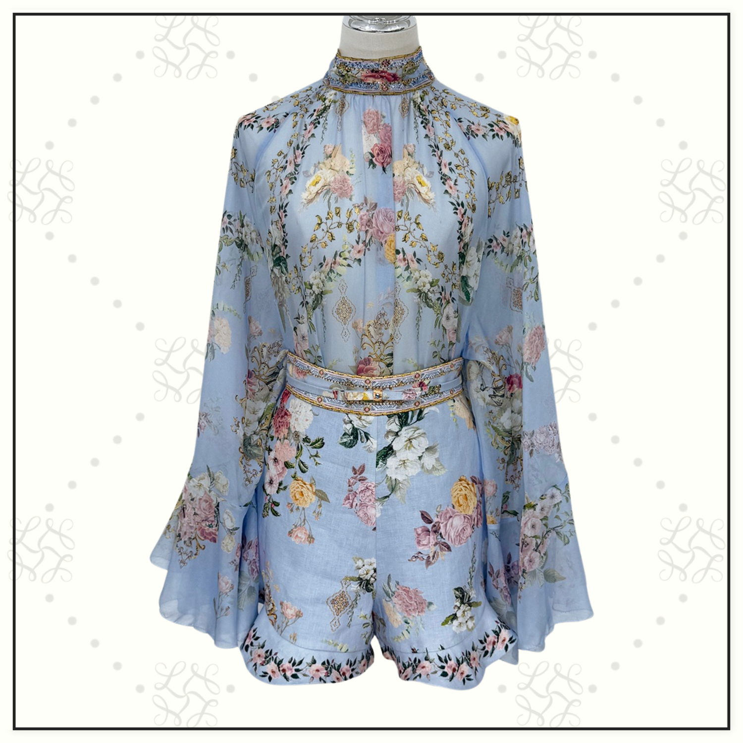 RUFFLED TOP WITH SHORTS