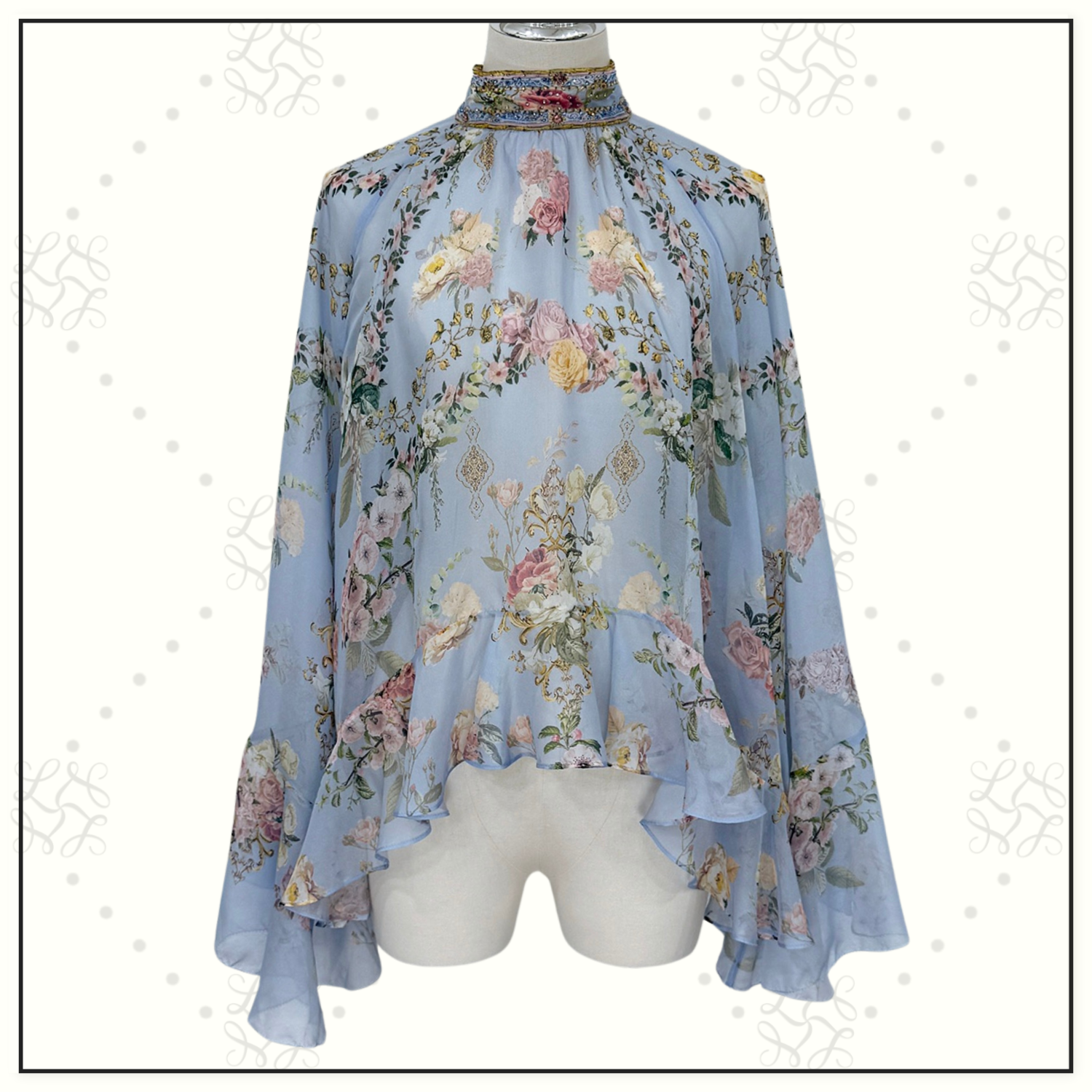 RUFFLED TOP WITH SHORTS