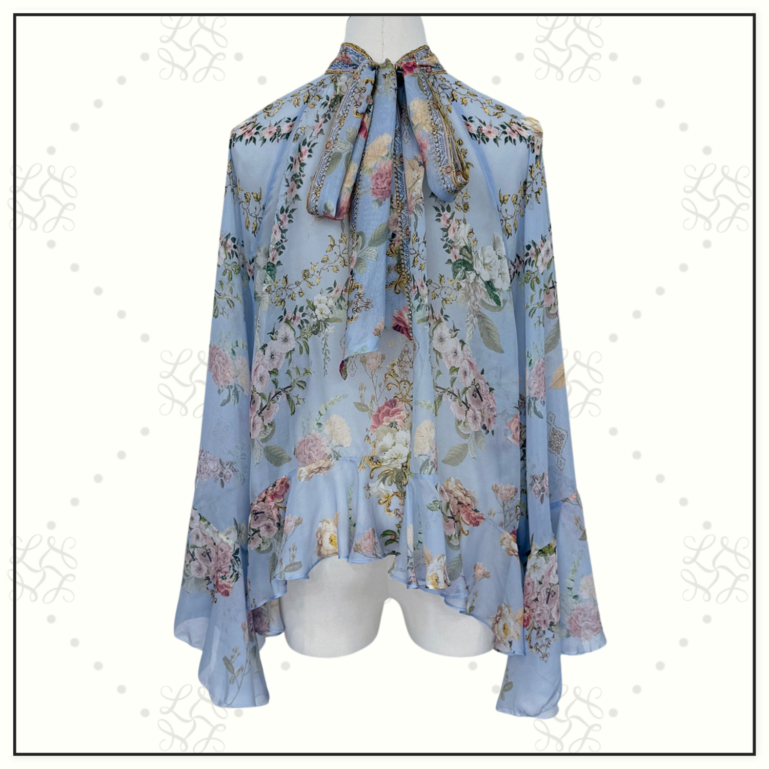 RUFFLED TOP WITH SHORTS