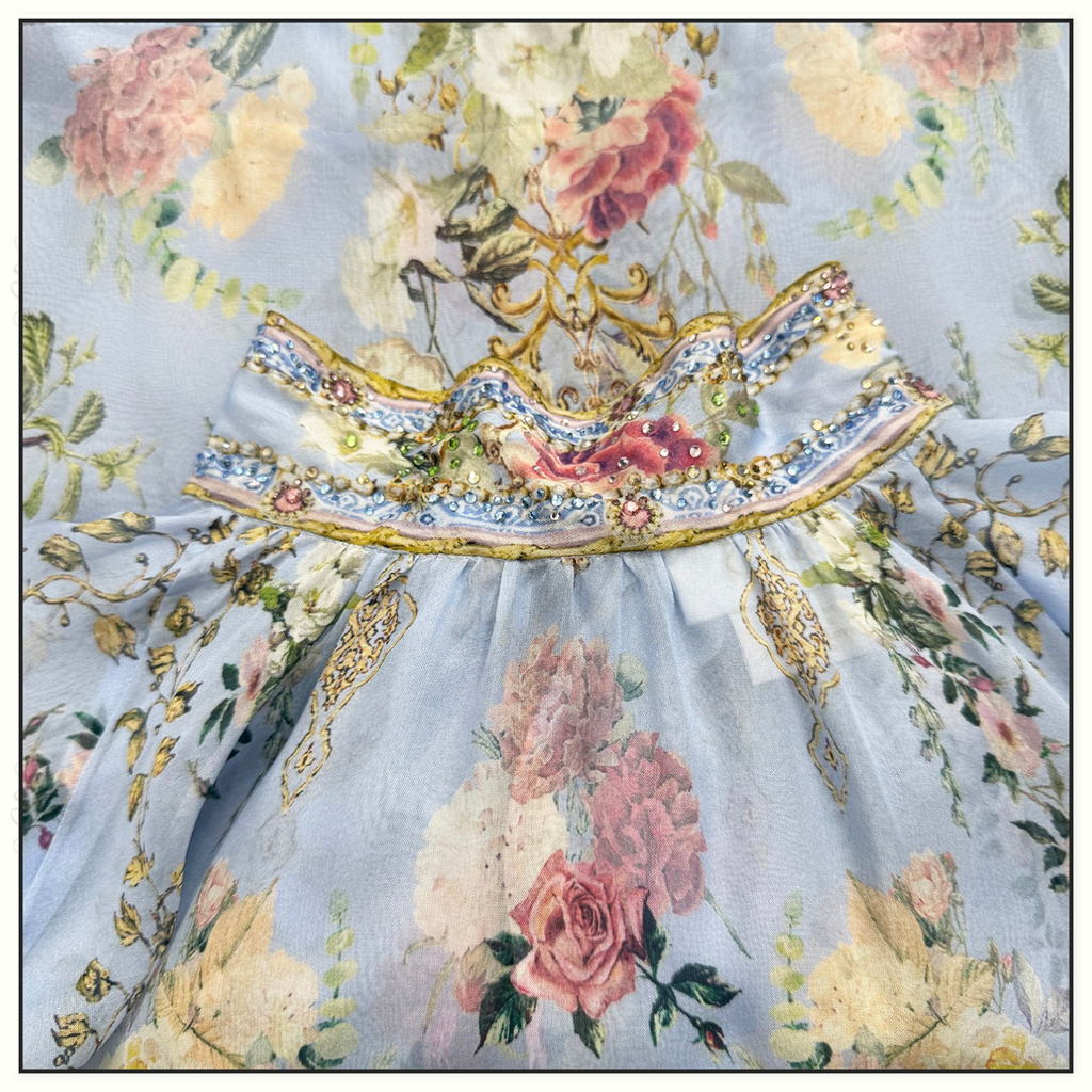 RUFFLED TOP WITH SHORTS