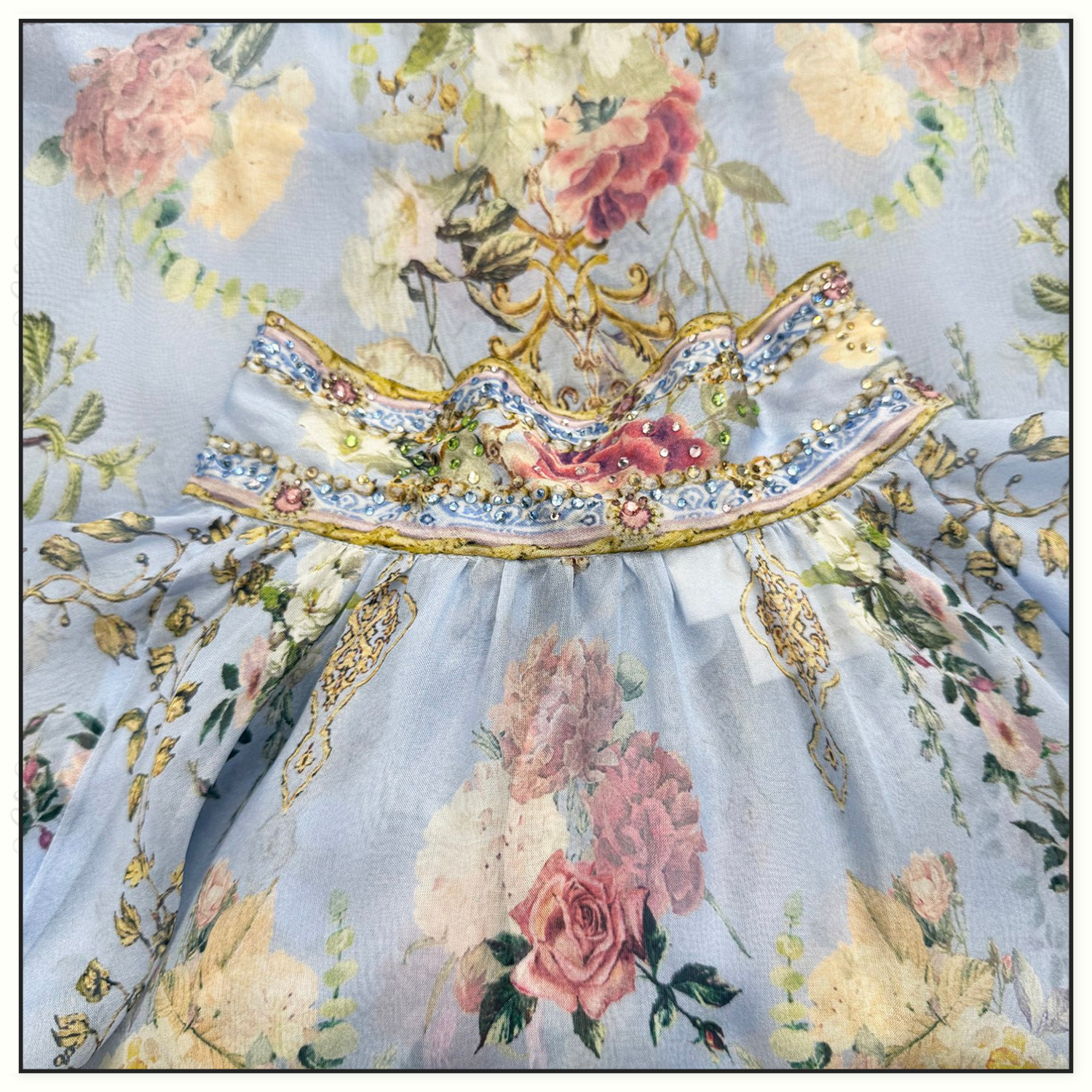 RUFFLED TOP WITH SHORTS