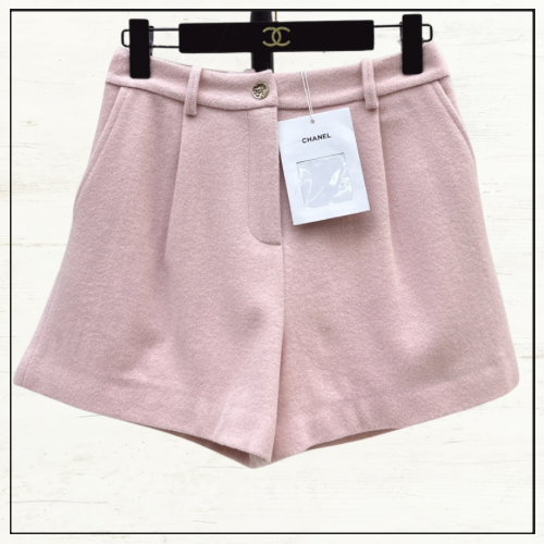 WOOL & CASHMERE PINK JACKET & SHORTS