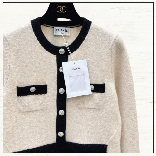 WOOL & CASHMERE SWEATER & SKIRT