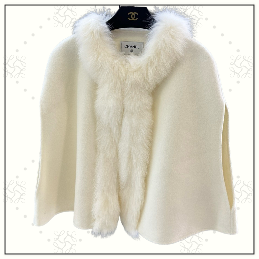 CASHMERE CAPE WITH FOX FUR COLLAR