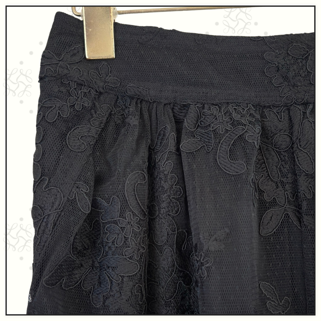 HYPNOTIC LACE BODICE & LACE HAREM PANT