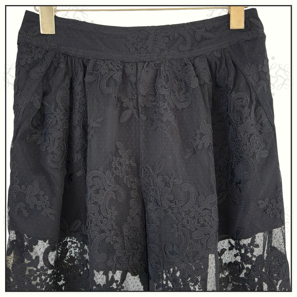 HYPNOTIC LACE BODICE & LACE HAREM PANT