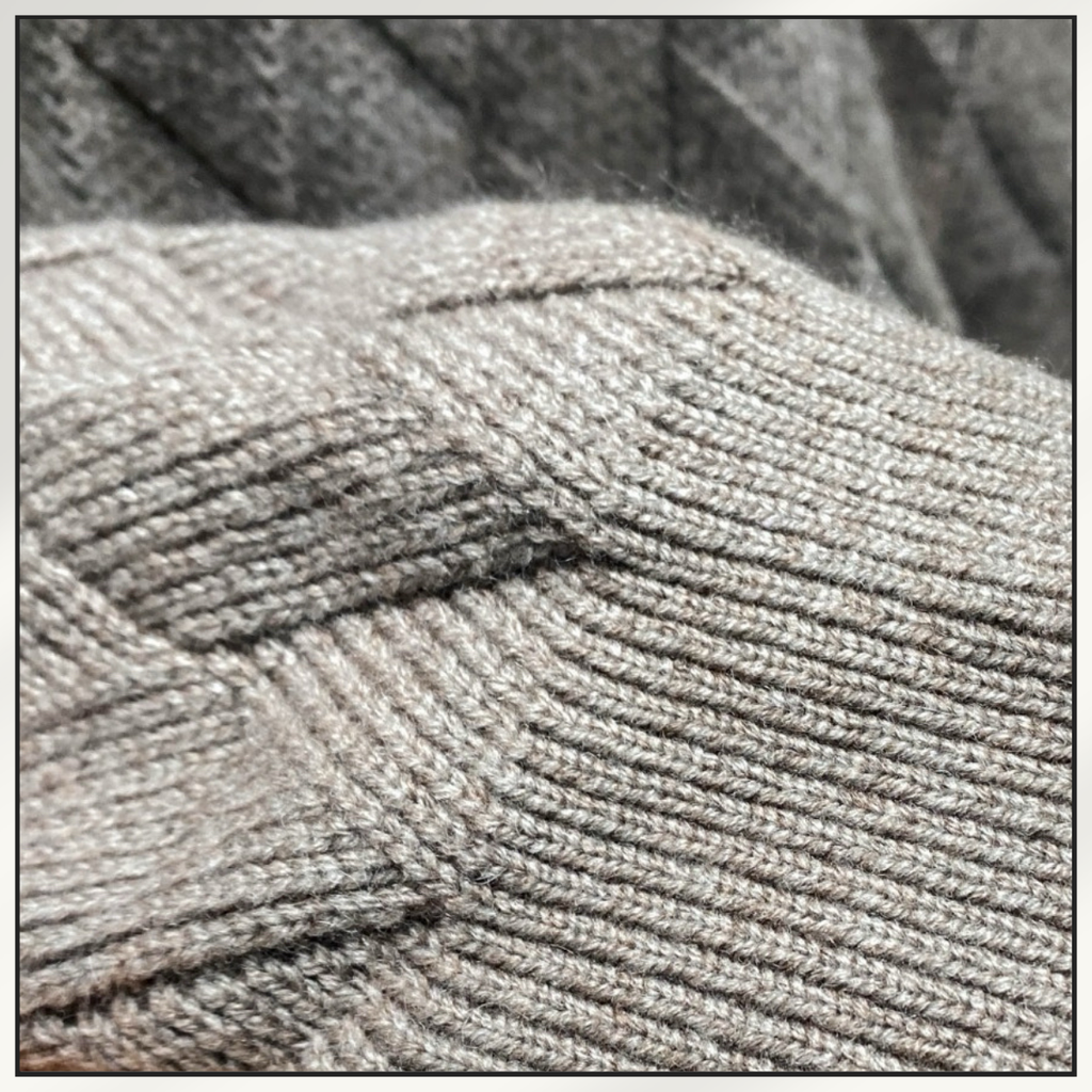 CASHMERE BLEND SWEATER