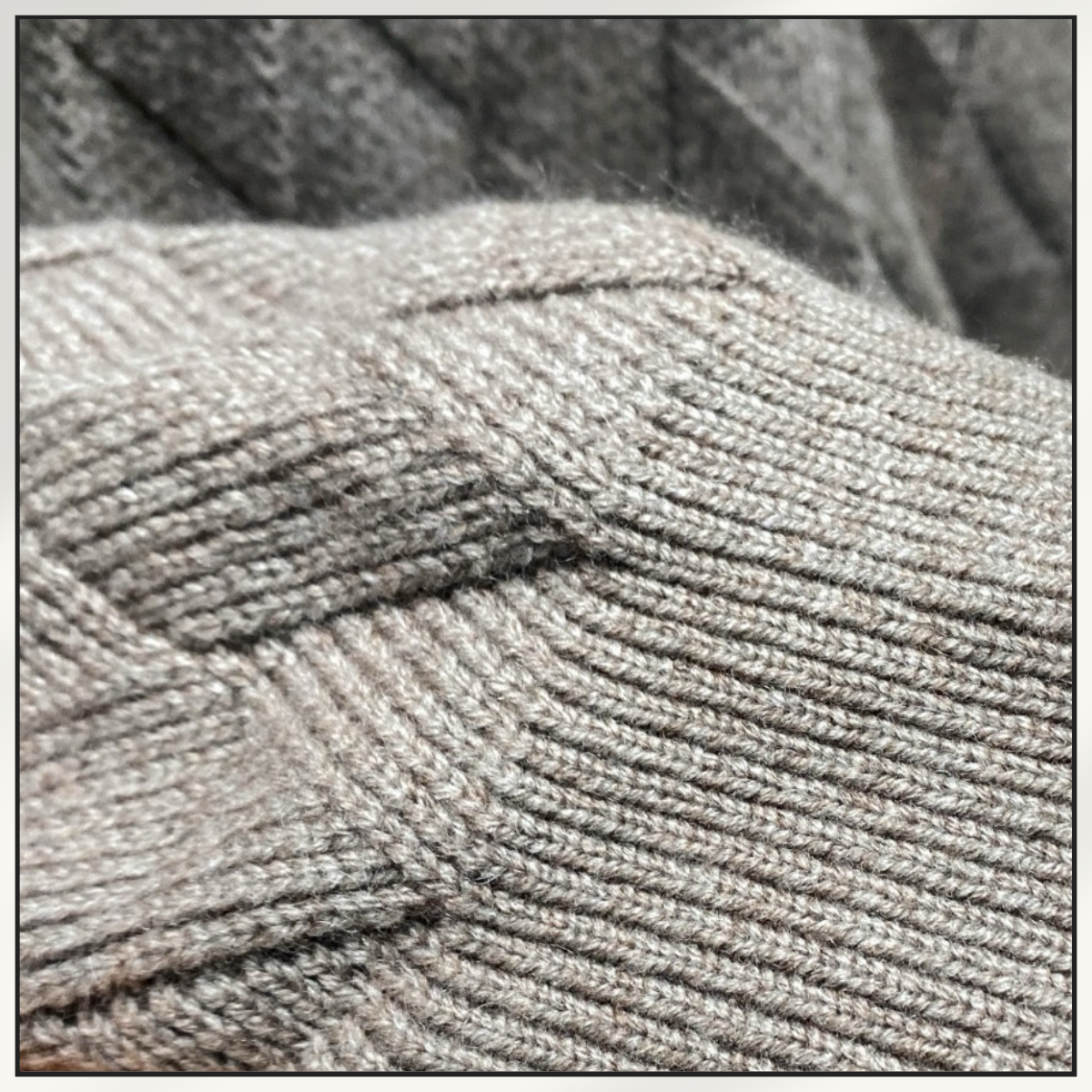 CASHMERE BLEND SWEATER