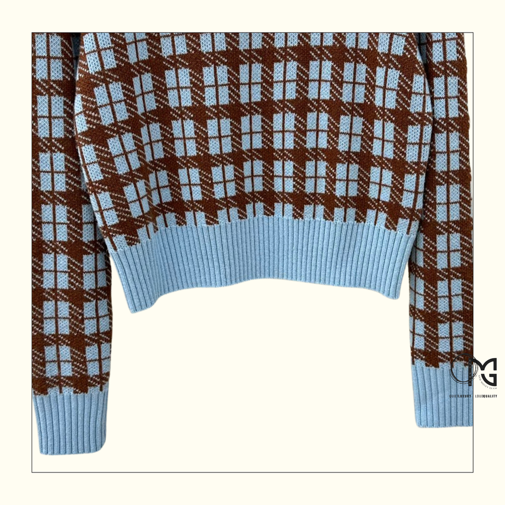 WOOL KNIT SWEATER