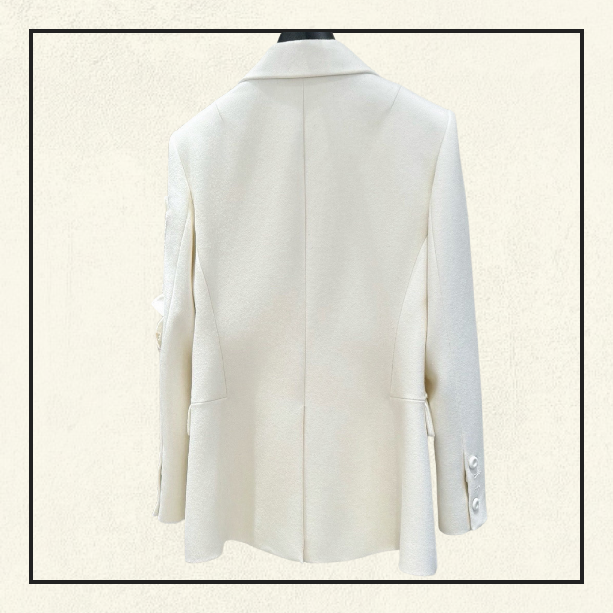FLORAL APPLIQUÉ BLAZER