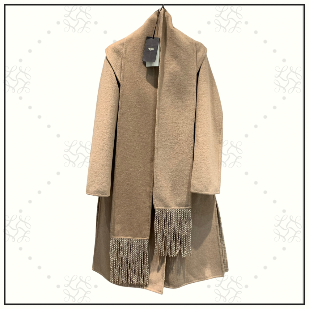 WOOL COAT WITH REMOVABLE SCARF