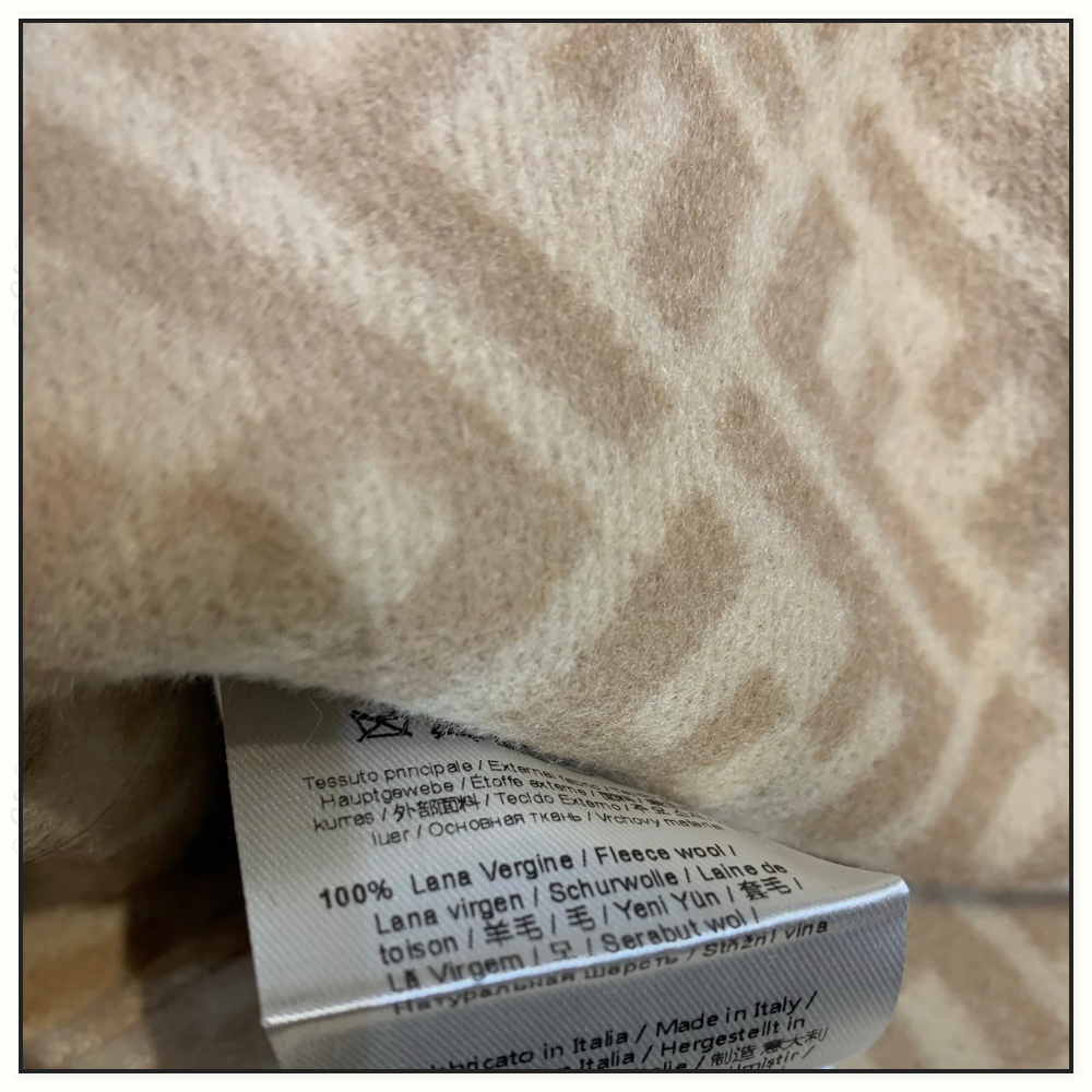 WOOL COAT WITH REMOVABLE SCARF