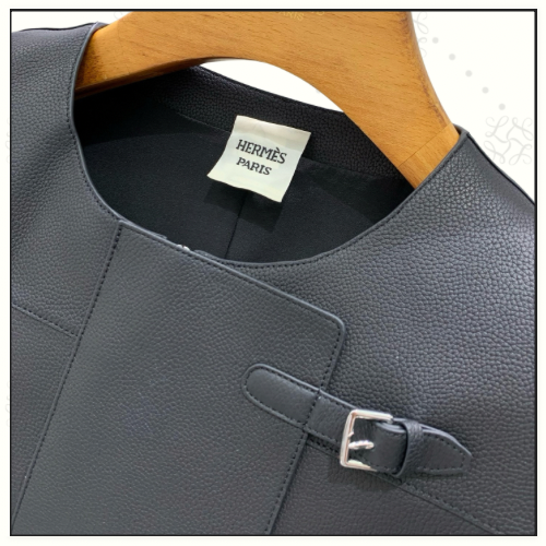 CHEVRE LEATHER JACKET & LEATHER SHORTS