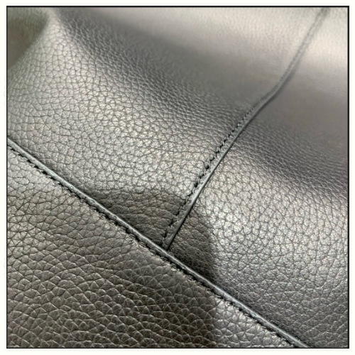 CHEVRE LEATHER JACKET & LEATHER SHORTS