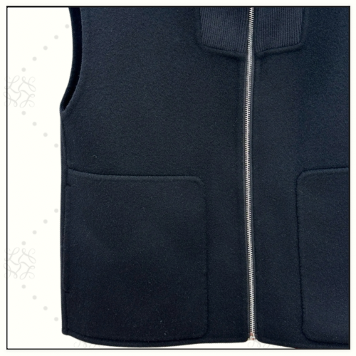 CASHMERE VEST