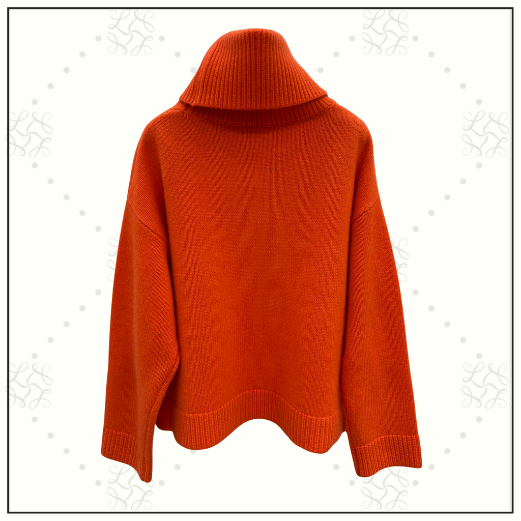 CASHMERE H LIFT SWEATER