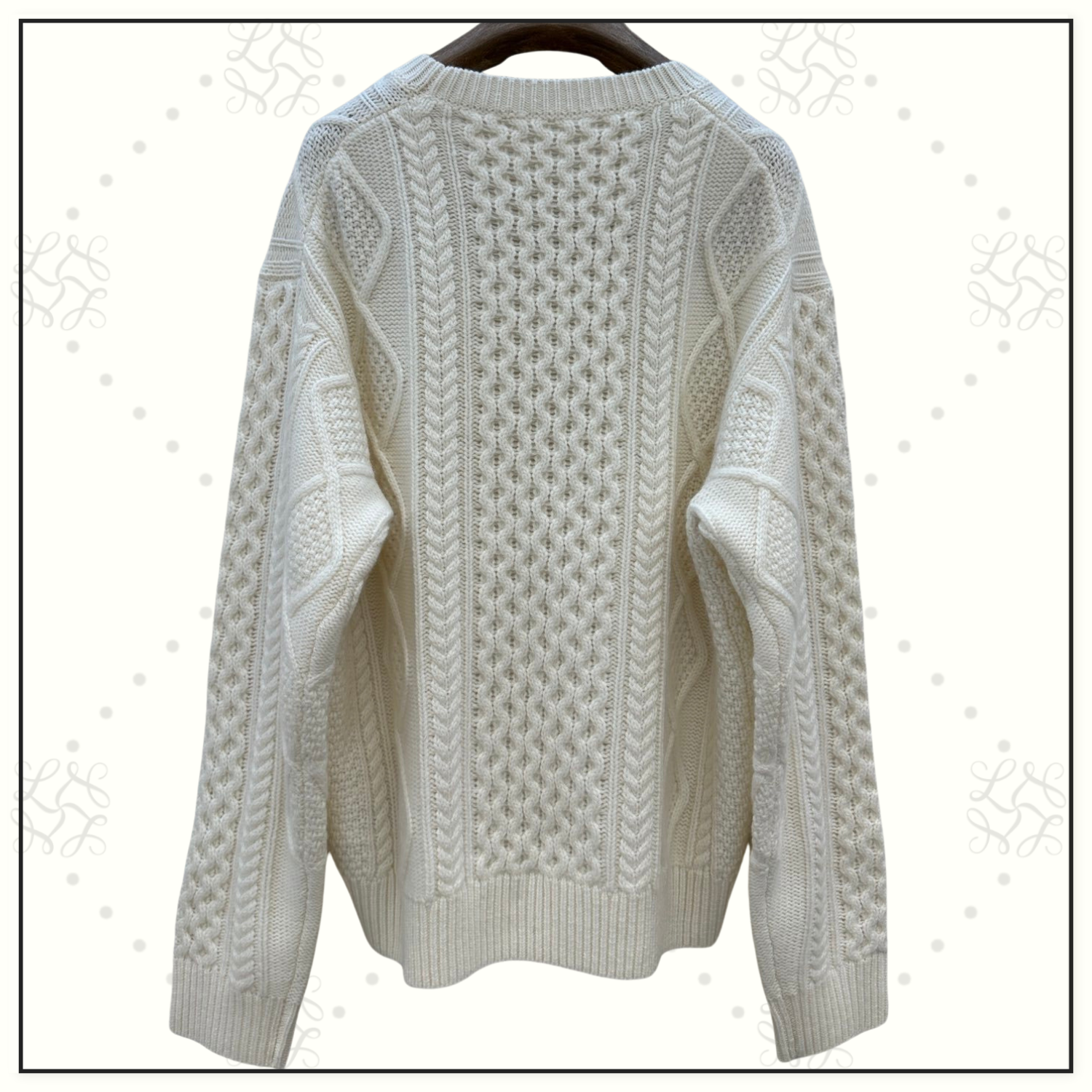 WOOL CABLE KNIT SWEATER