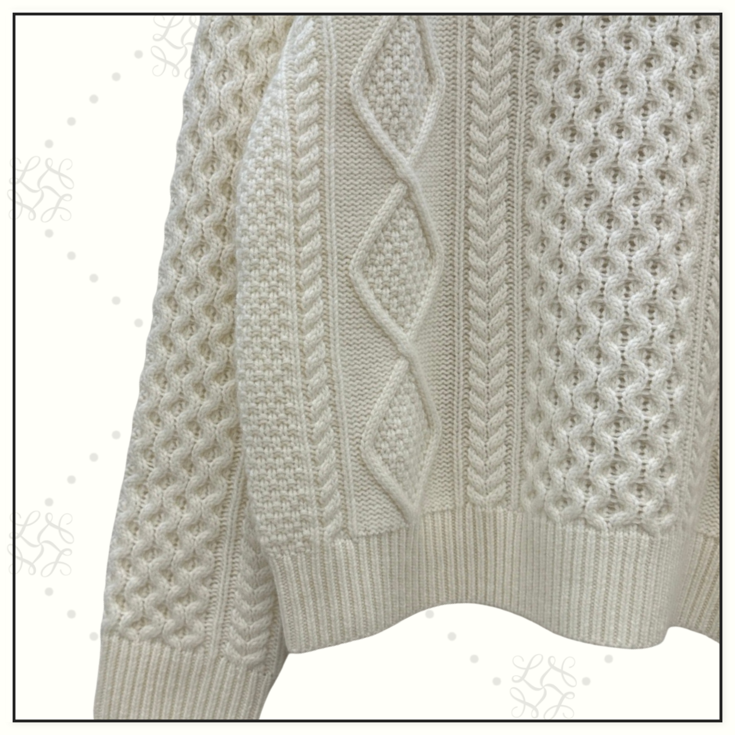 WOOL CABLE KNIT SWEATER