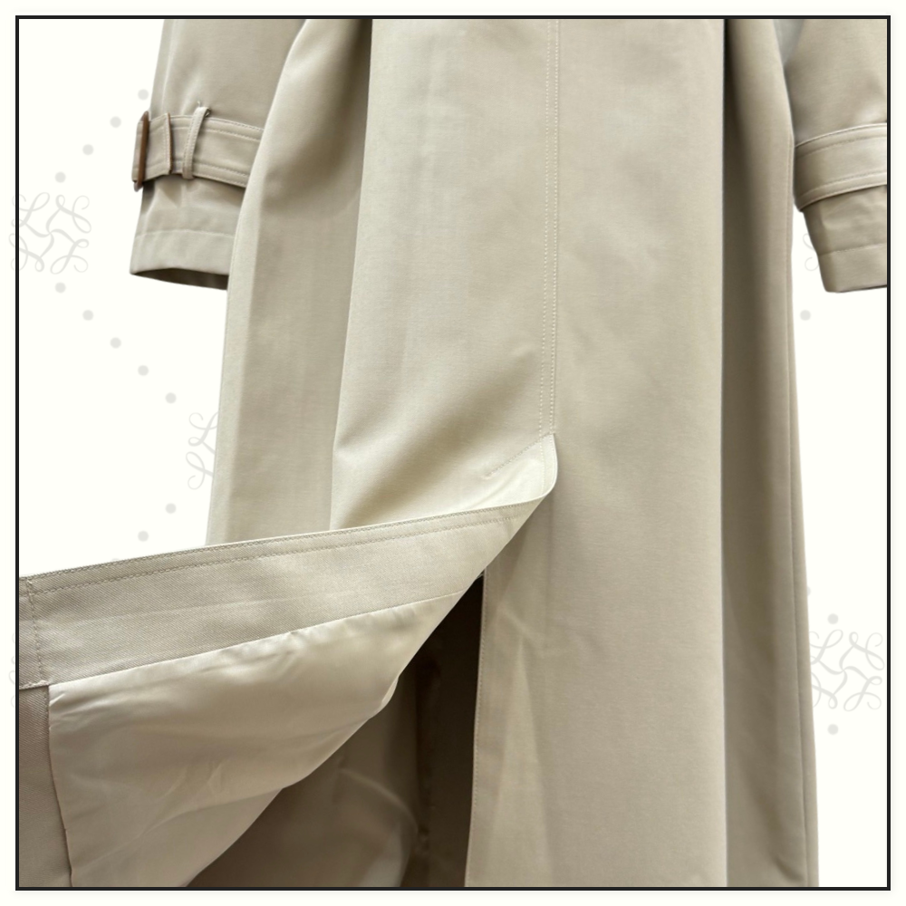 TRENCH COAT