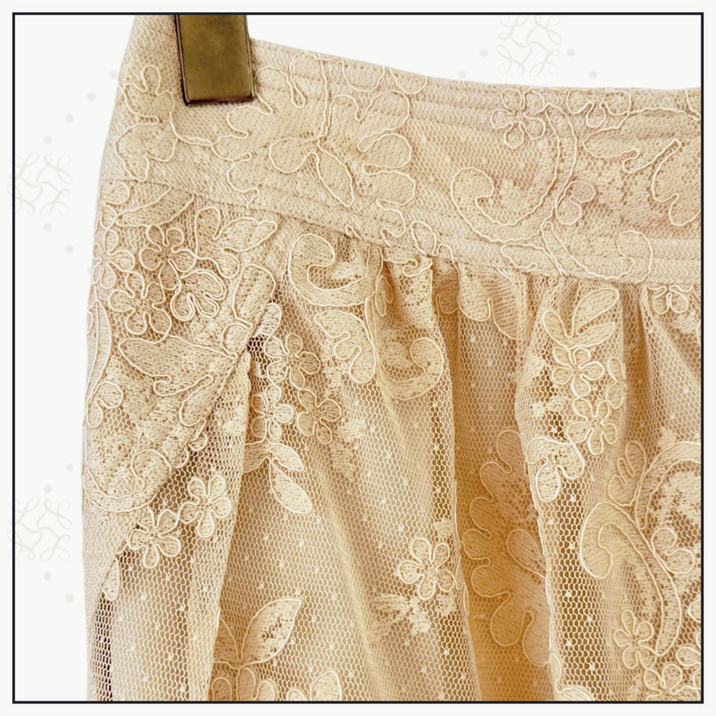 HYPNOTIC LACE BODICE & LACE HAREM PANT