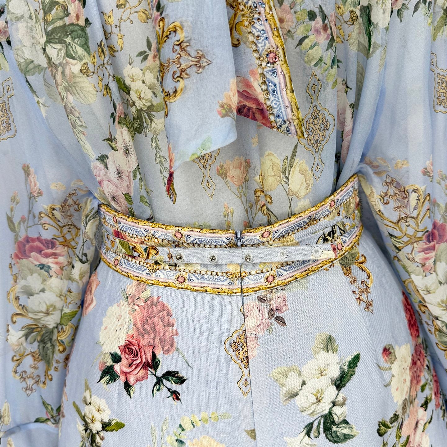 RUFFLED TOP WITH SHORTS