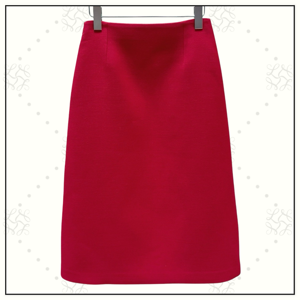 TAILORED BLAZER & PENCIL SKIRT