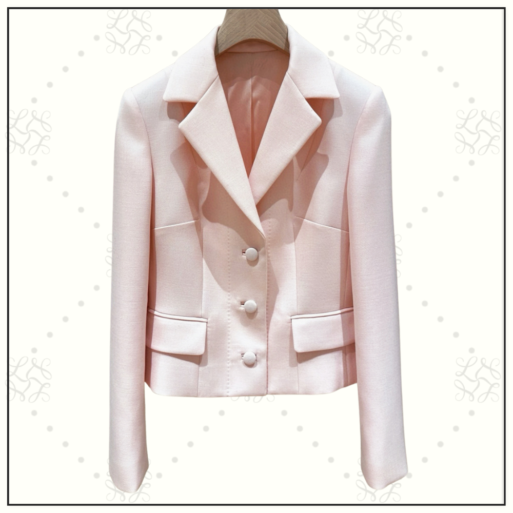 TAILORED BLAZER & PENCIL SKIRT