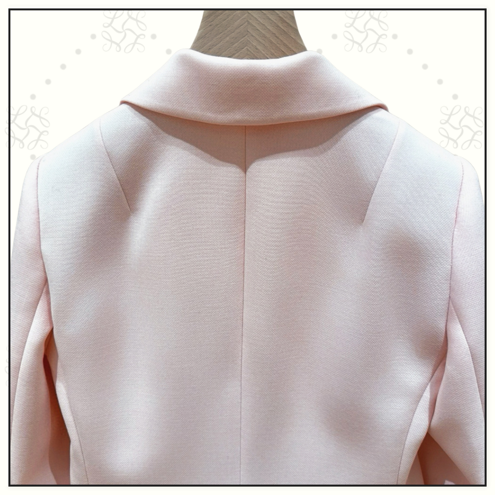 TAILORED BLAZER & PENCIL SKIRT