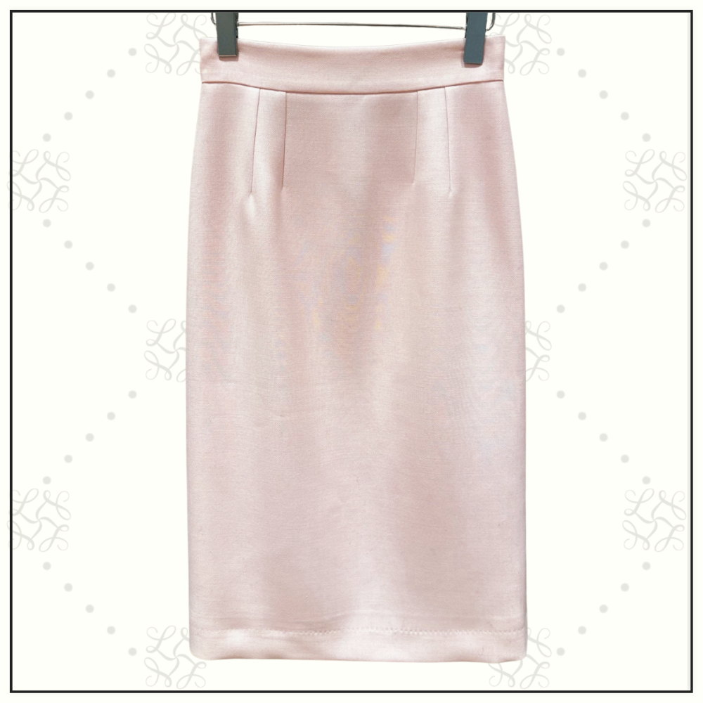 TAILORED BLAZER & PENCIL SKIRT