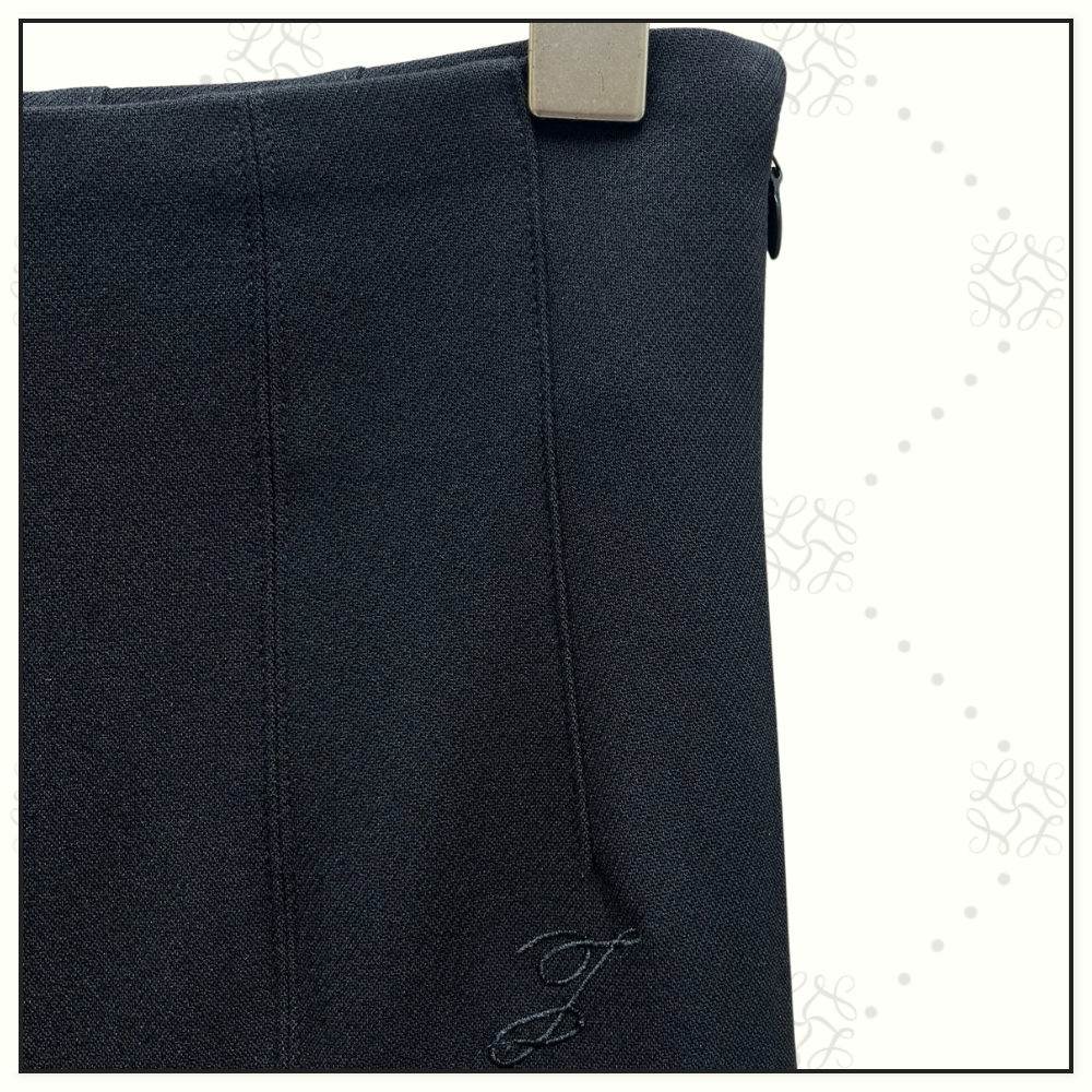 LA PANTALON CAPRI