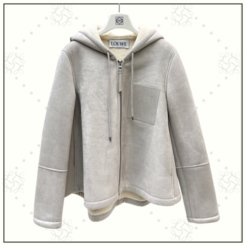 HOODED JACKET IN SHEARLING