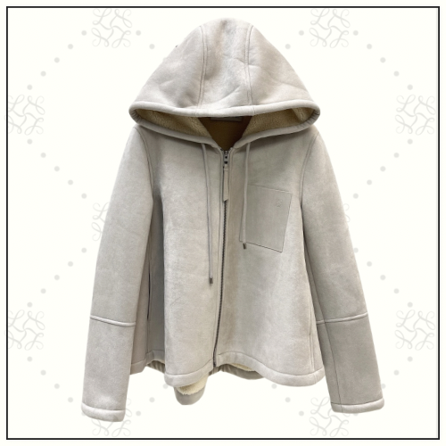 HOODED JACKET IN SHEARLING