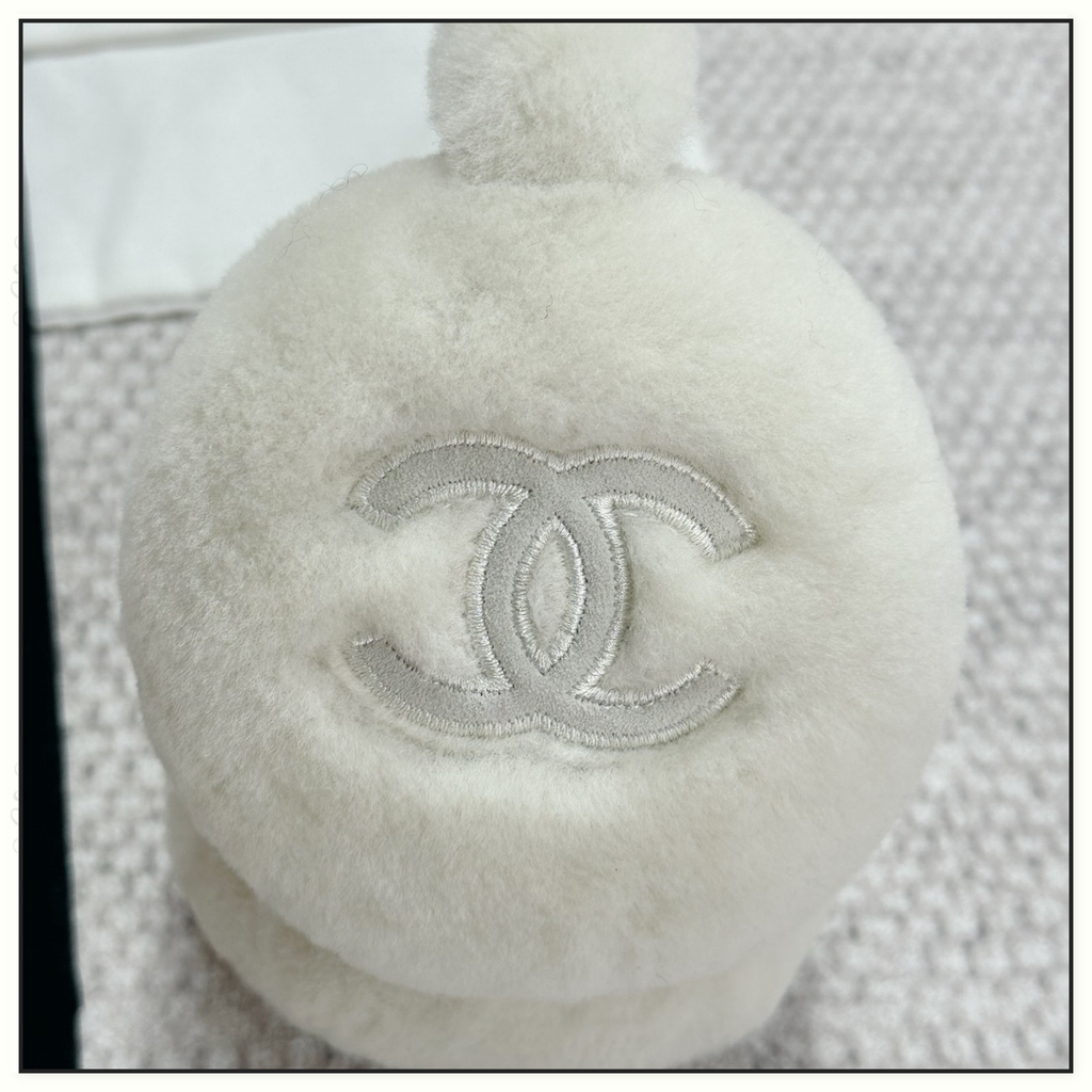 WOOL EARMUFFS