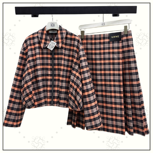 WOOL BLEND DRAPED JACKET & PLEATED SKIRT