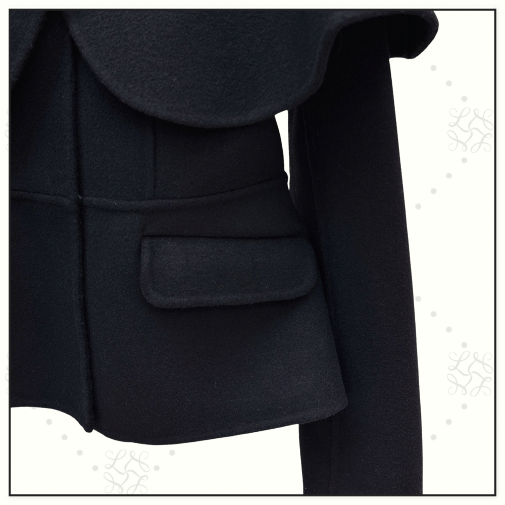 WOOL TRECH COAT WITH REMOVABLE CAPE